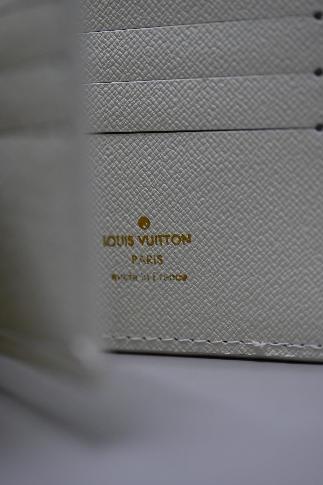 Louis Vuitton Wallet (White Monogram)