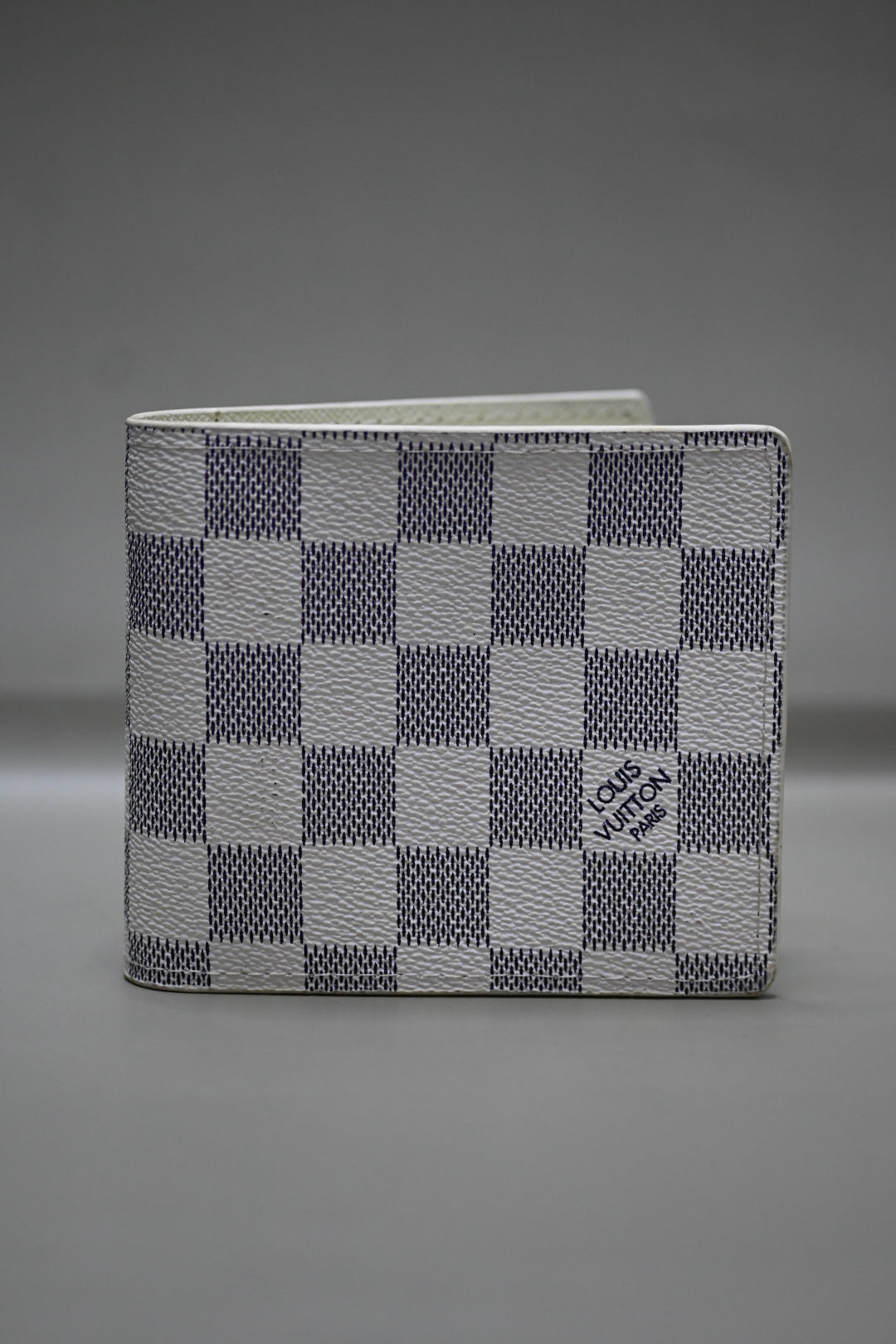 Louis Vuitton Wallet (White Monogram)