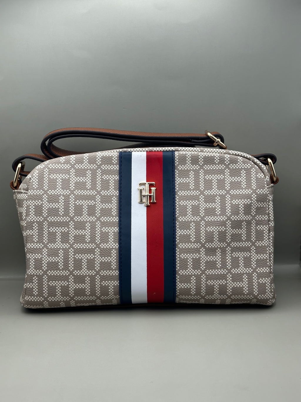 Tommy Hilfiger Flag Paved Handbag