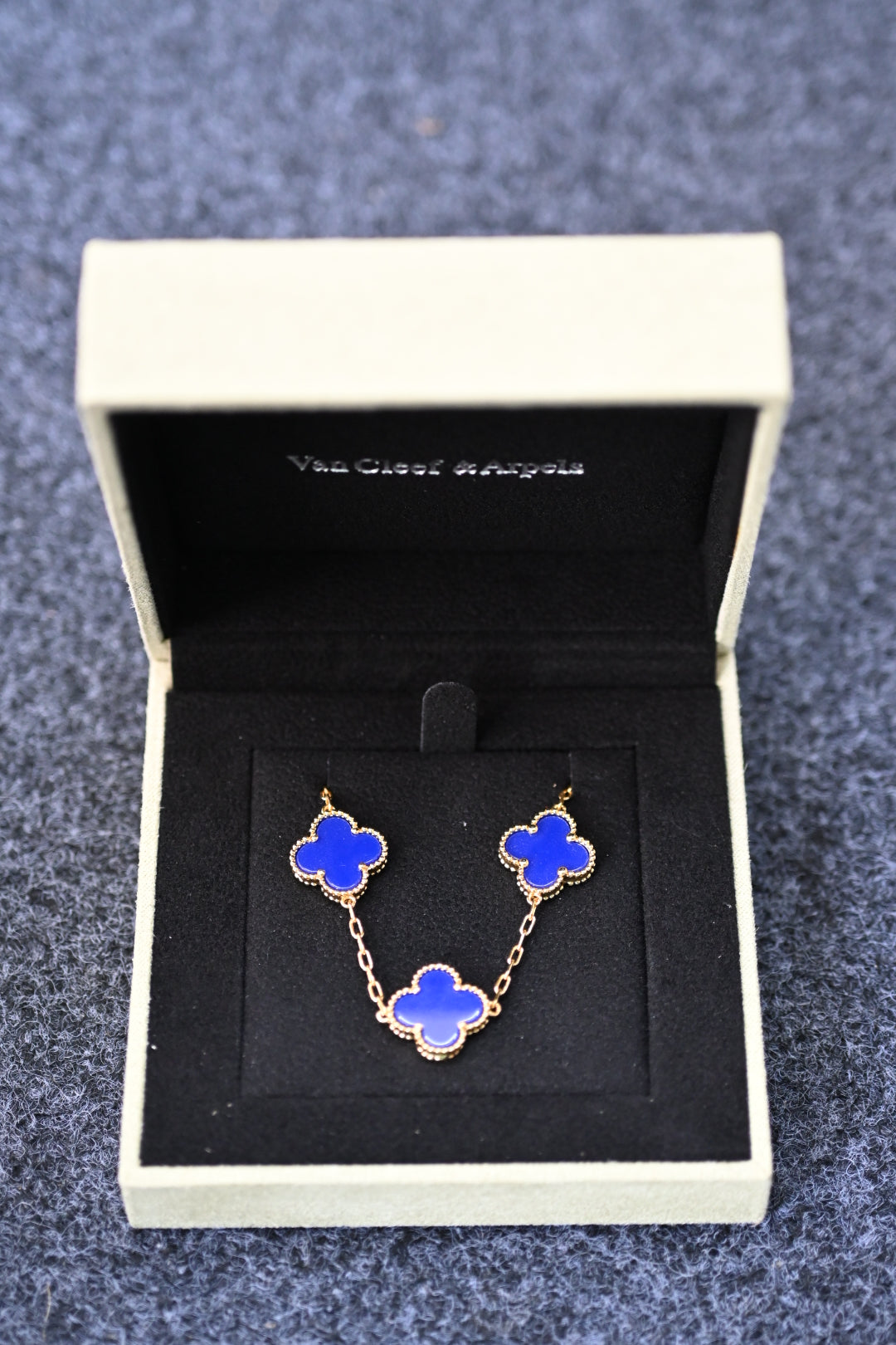 Van Cleef & Arpels 'Blue'